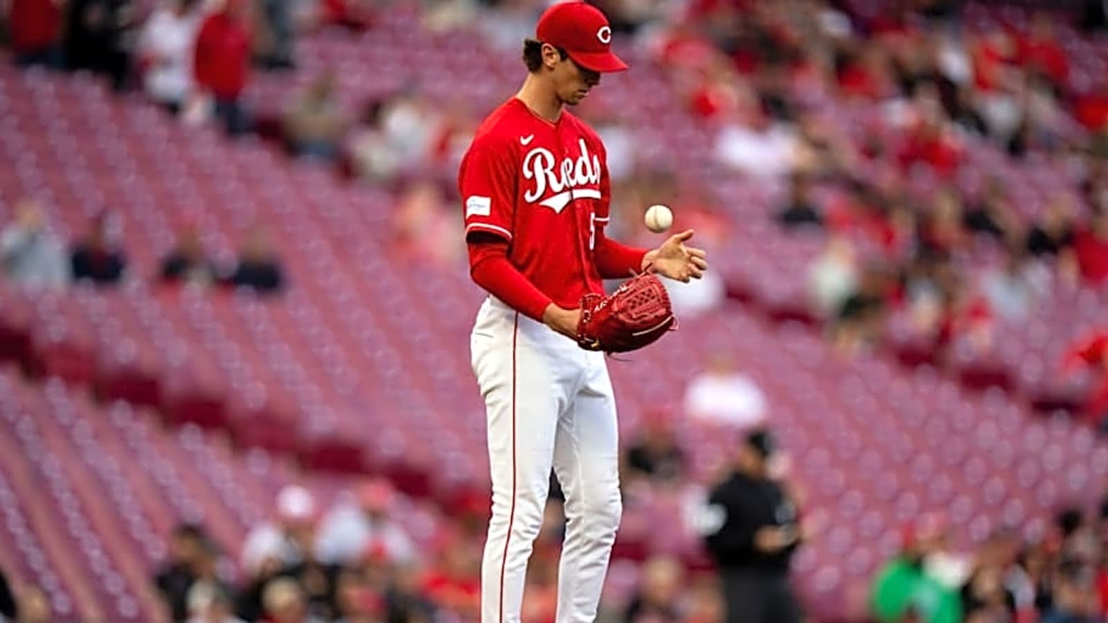 Reds Lose Pitcher to Shoulder Injury, Recall Zach Maxwell From Triple-A