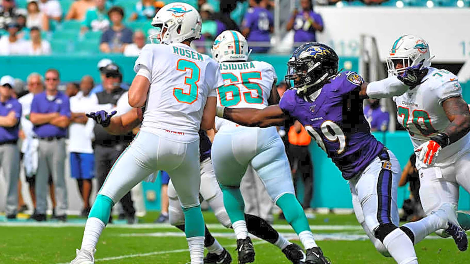 Former Ravens Pro Bowl Pass Rusher Signs With AFC Foe