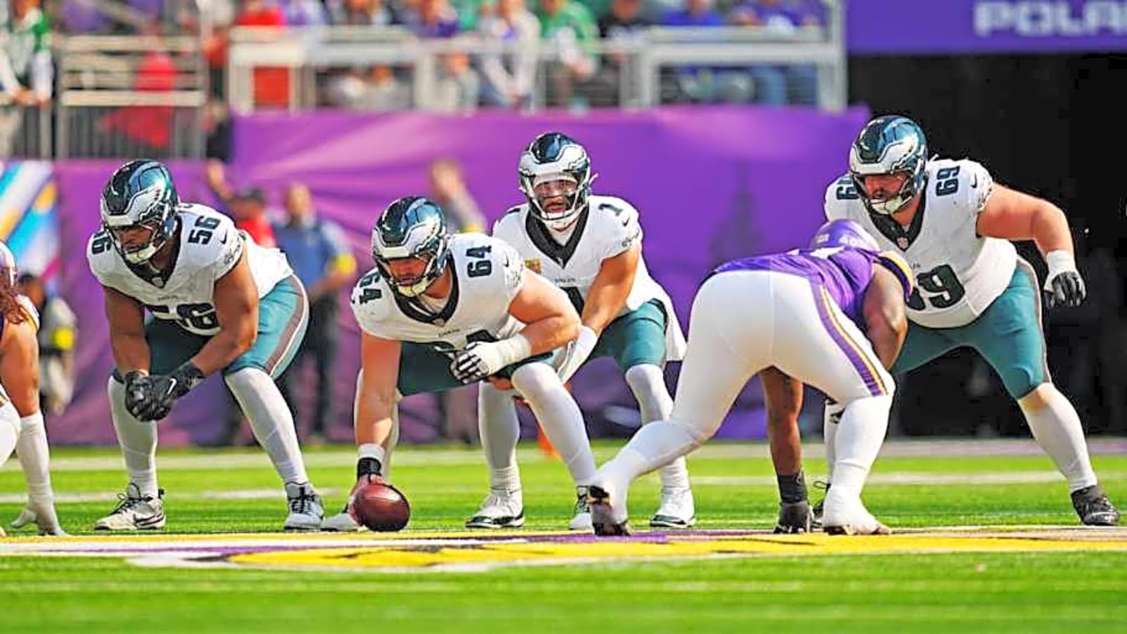 Eagles&#39; Gun Offense Goes Traditional To Rave Reviews