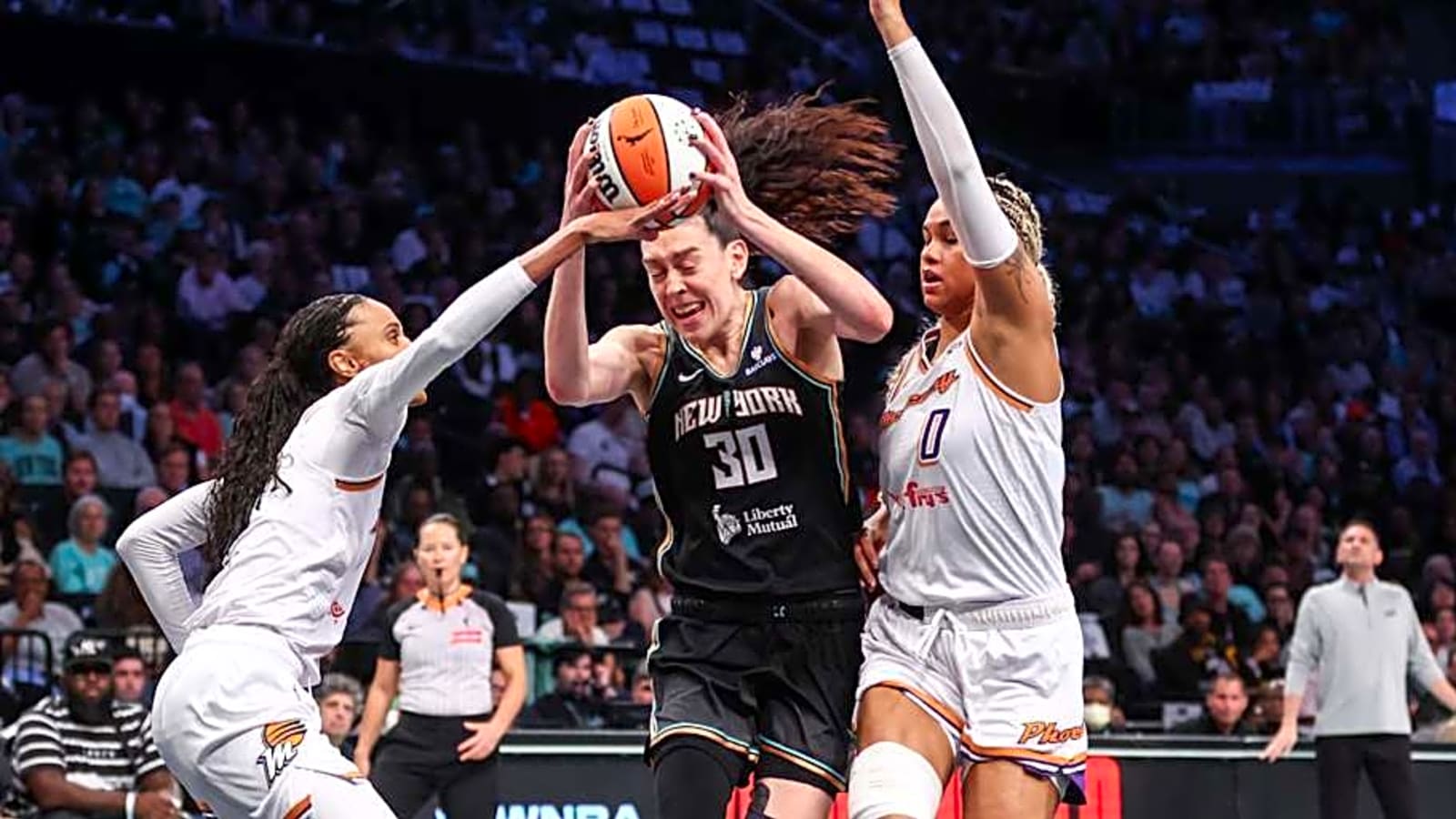 Liberty&#39;s Breanna Stewart Rises vs. Phoenix Despite Defeat