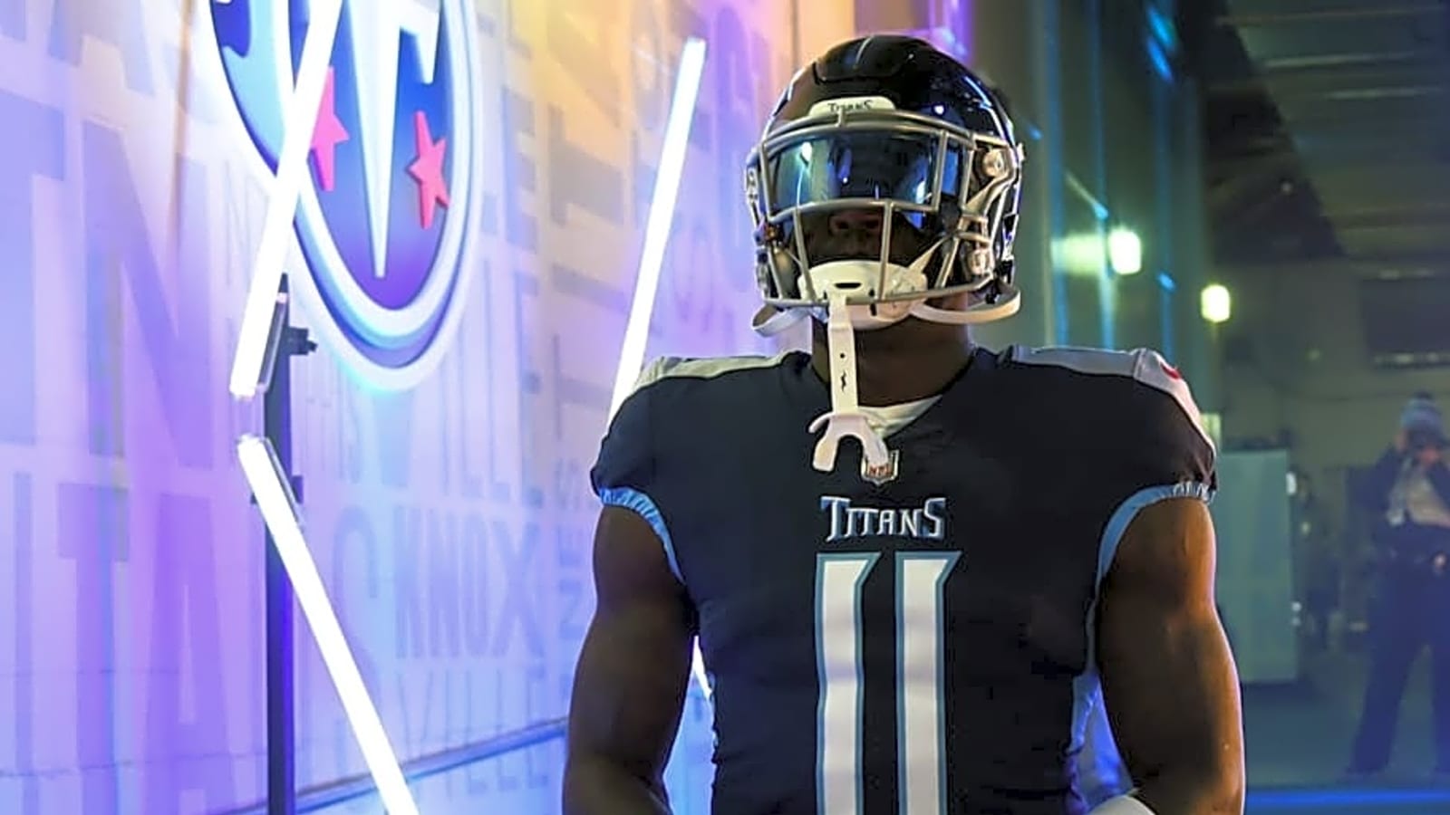 Former Titans WR Has Car Stolen