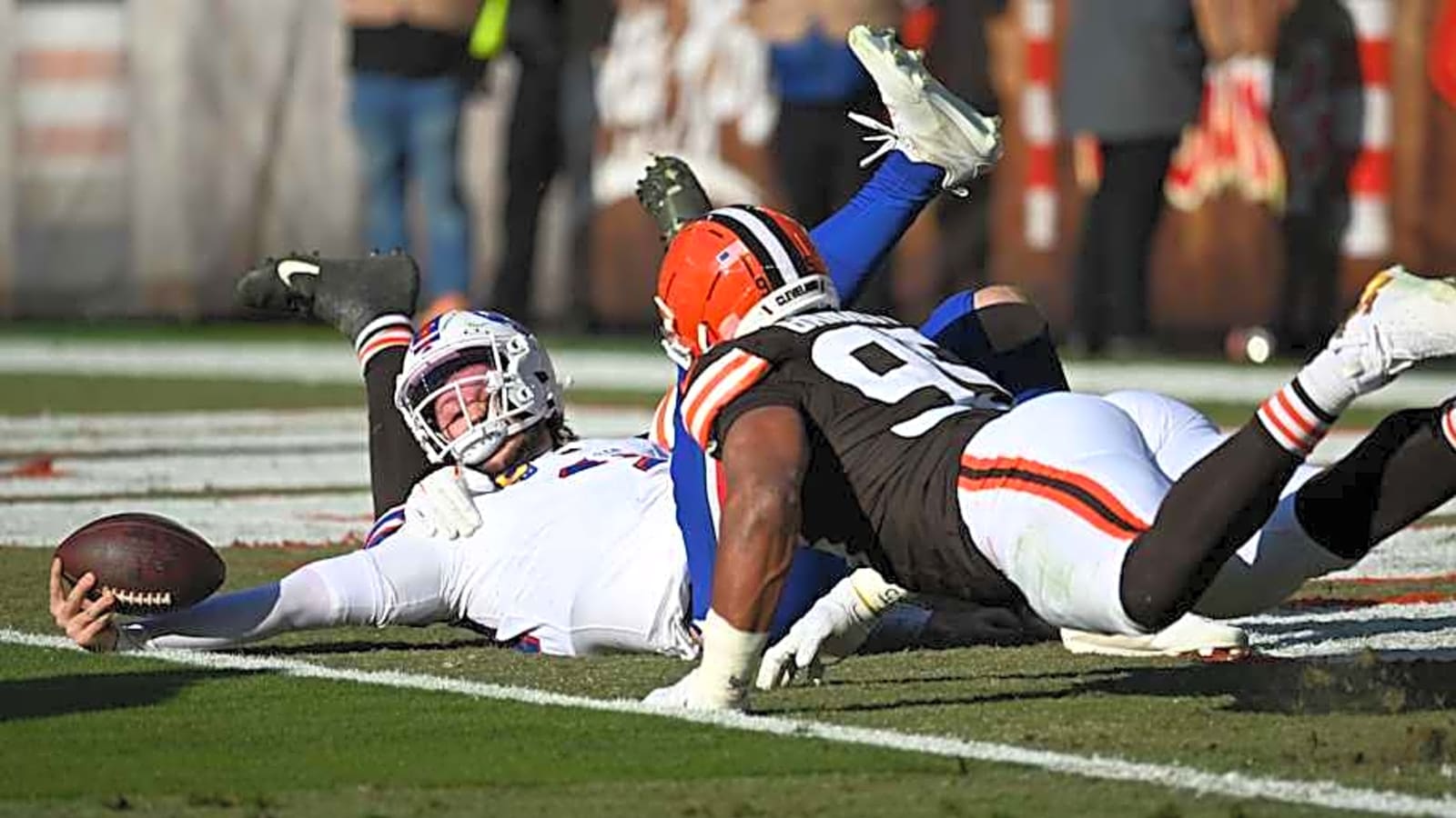 Josh Allen postgame update after Bills' QB survives another injury scare vs. Browns