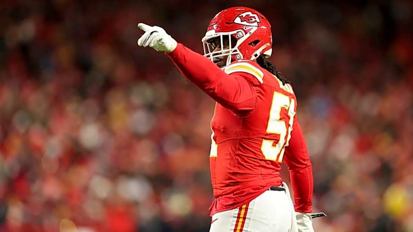 Chiefs edge room growing more crowded as Mike Danna fights to stay ahead