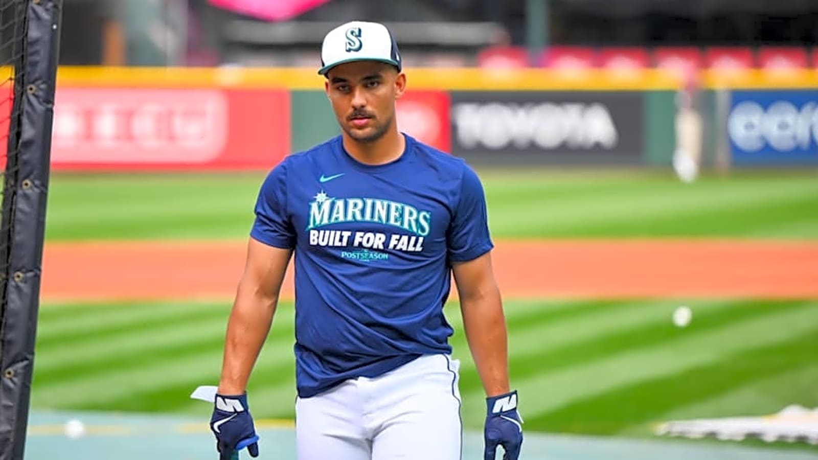 Mariners GM Makes Depth Chart Admission After Controversial Trade