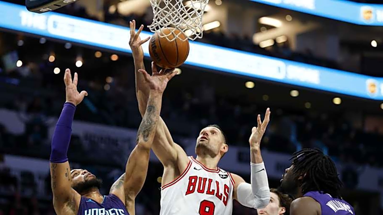 Nikola Vucevic mock trade: Hornets kill two birds with one stone in Bulls swap