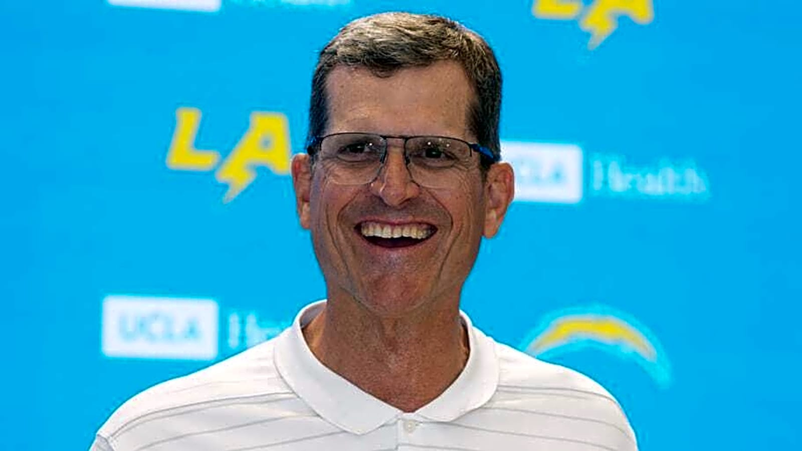 Jim Harbaugh&#39;s Mother&#39;s Day surprise at Chargers rookie camp