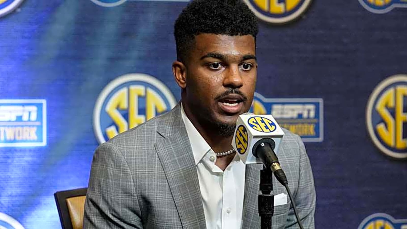&#39;That Guy is a Workhorse&#39;: Jalen Catalon Making Early Impression at Mizzou