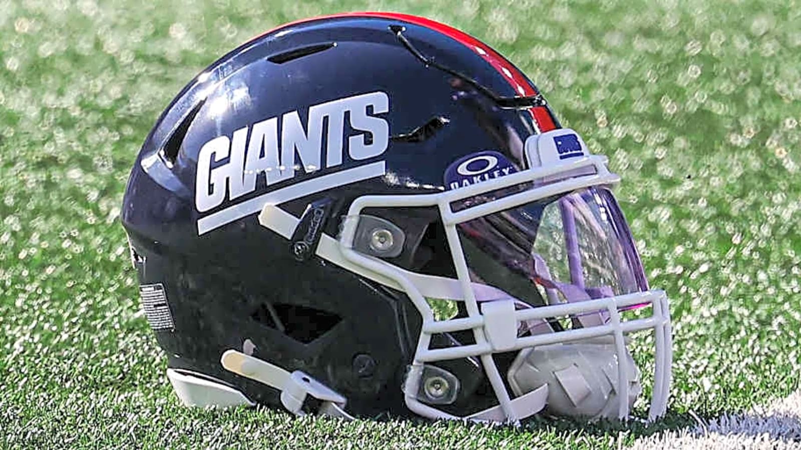 No. 55 and the New York Giants Player Who Wore It Best