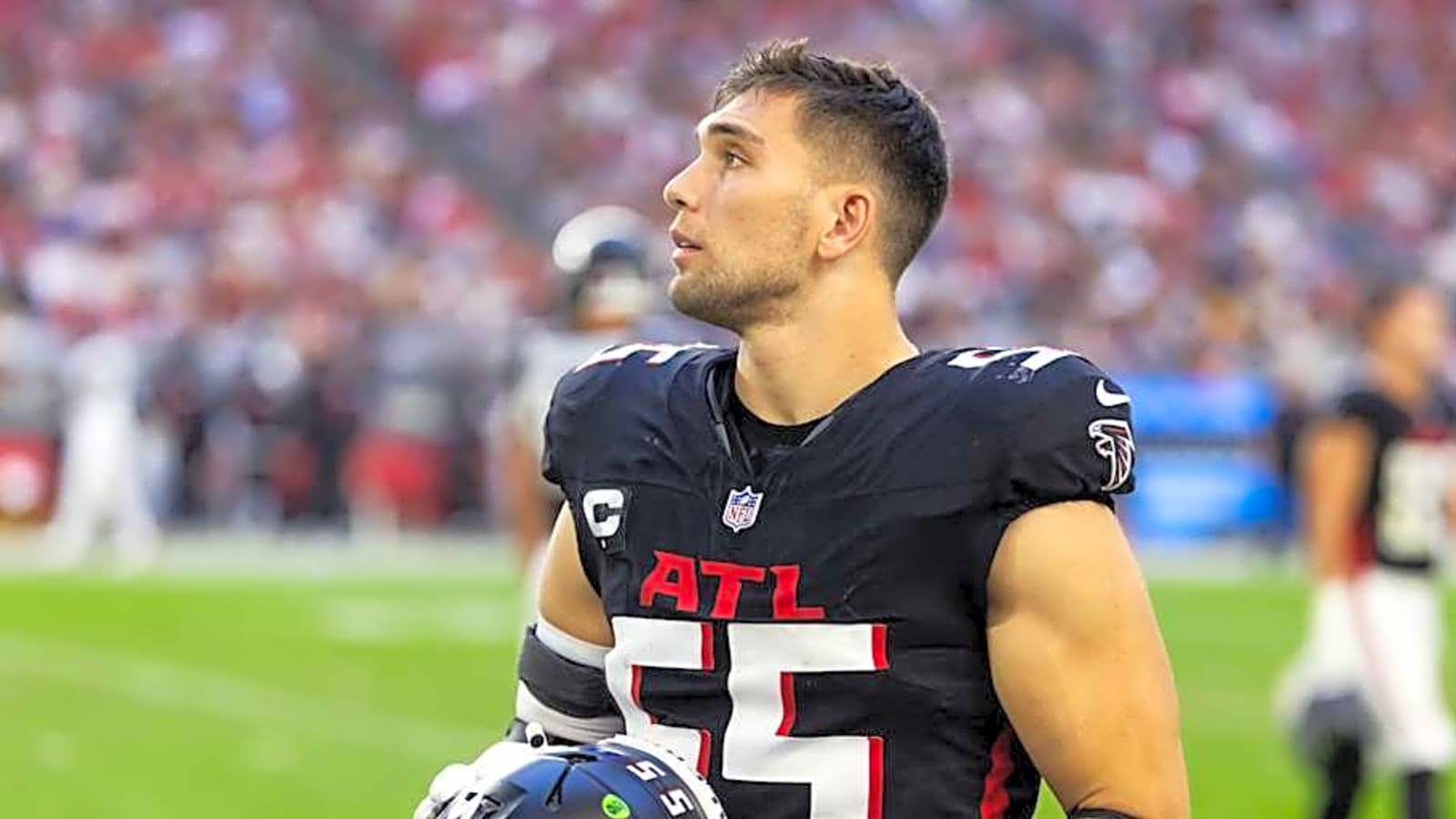 'Explosive' LB Named Potential Falcons Target After Kaden Elliss Exit