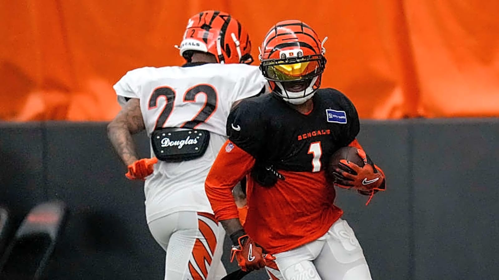 Cincinnati Bengals Practice Highlights: Clips of Joe Burrow, Ja&#39;Marr Chase, A Pesky Defense and More