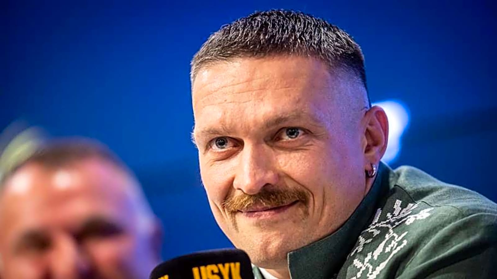 Oleksandr Usyk&#39;s 3-Word Response To Moses Itauma Callout Says It All