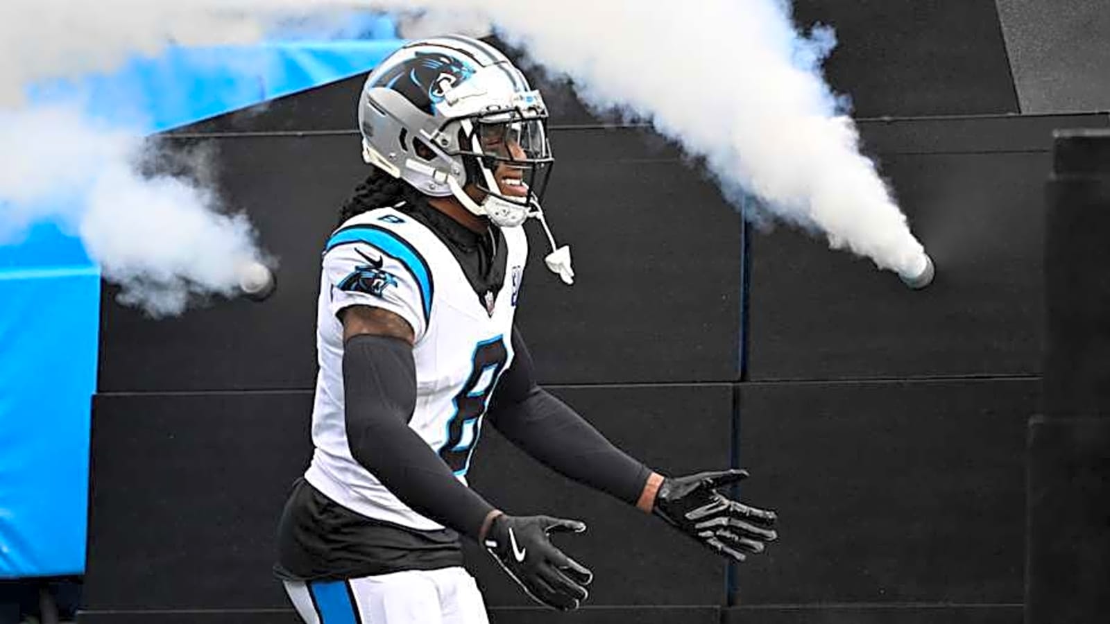 Analyst surprises with pick for Panthers’ Defensive Player of the Year candidate