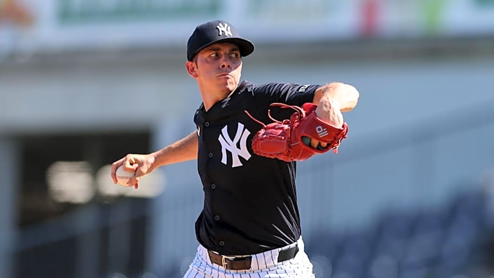 Former Yankees Pitcher Signs With Familiar Japanese Team