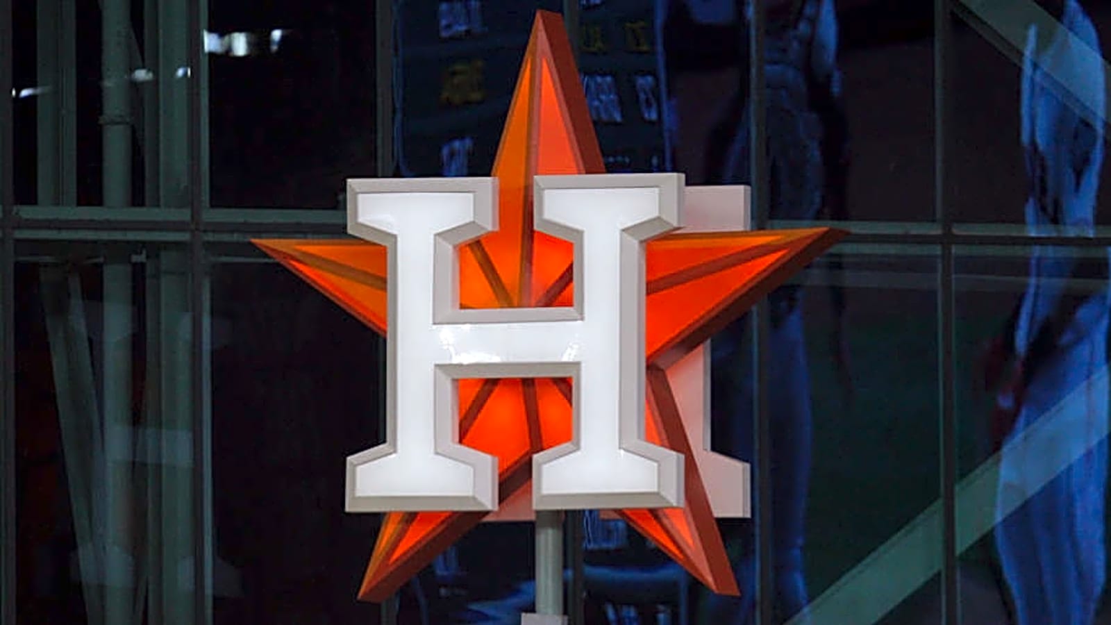 Astros Legendary Superstar Heating Up at Exactly Right Time