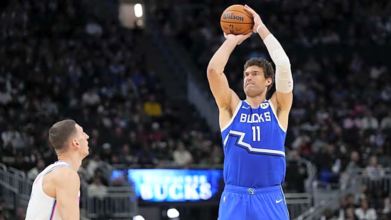 Los Angeles Clippers Snag Lakers Free Agent Target