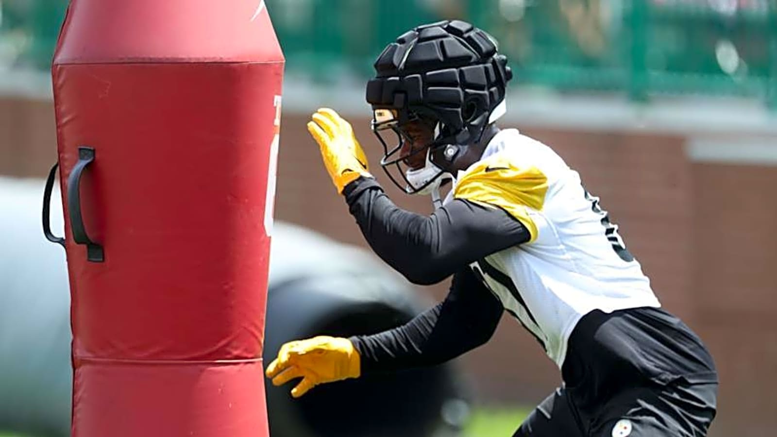 Steelers Pro Bowl TE Returns From Injury