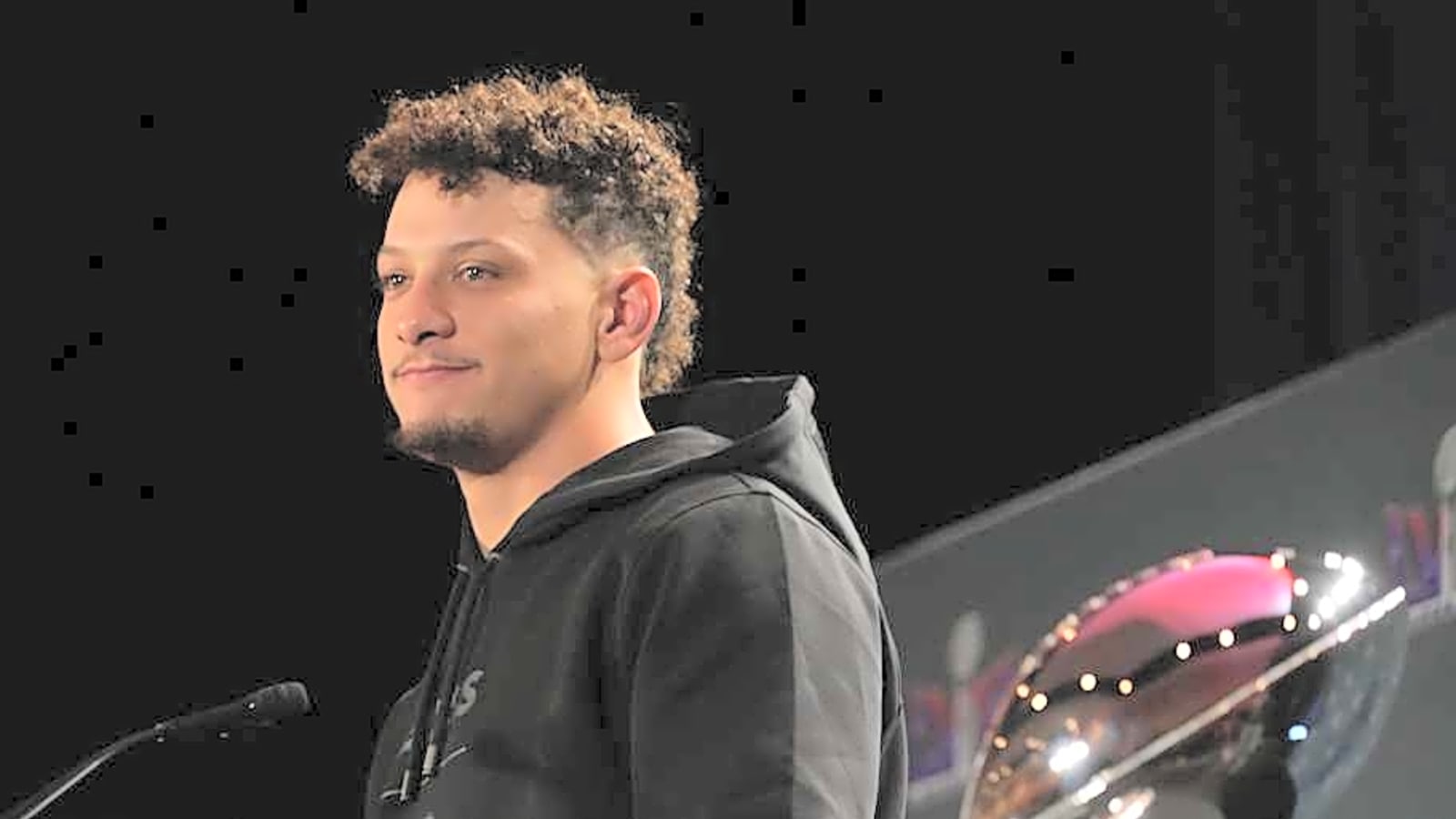 Patrick Mahomes Lands Atop 2025 Season QB List