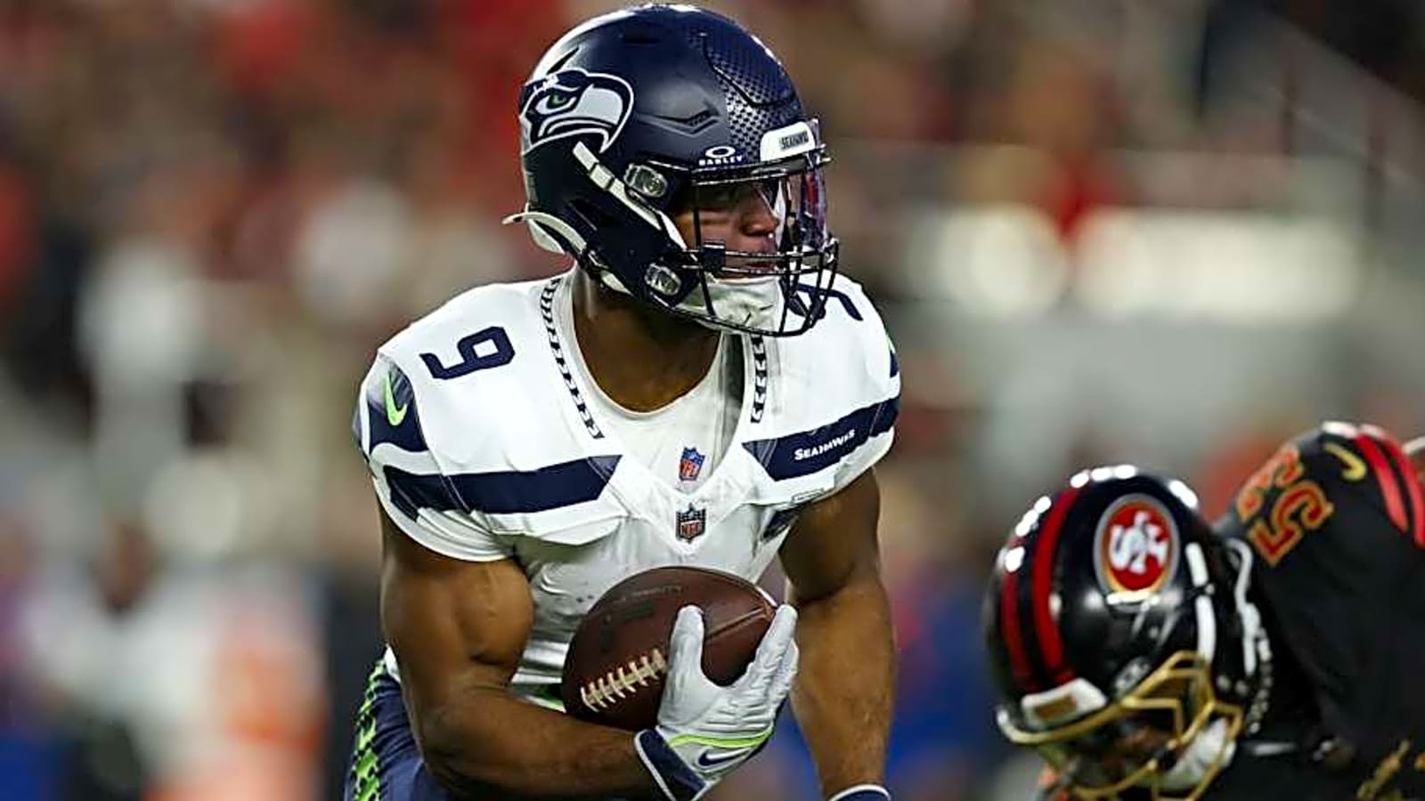 49ers GM John Lynch loses his mind over Kenneth Walker's ridiculous 3rd & 17 run