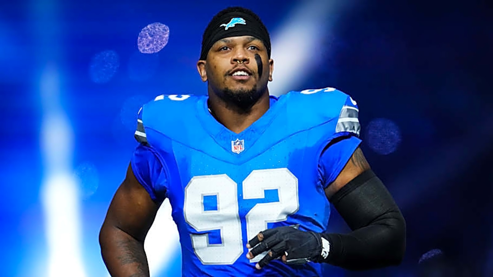 Lions training camp suddenly a battleground for vet chasing massive payday