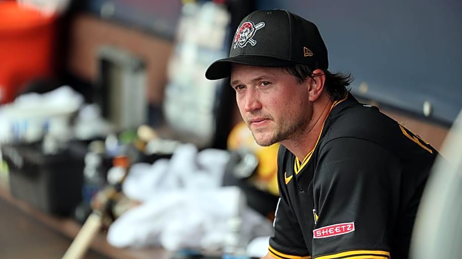 Pirates Trade Relief Pitcher to Mariners