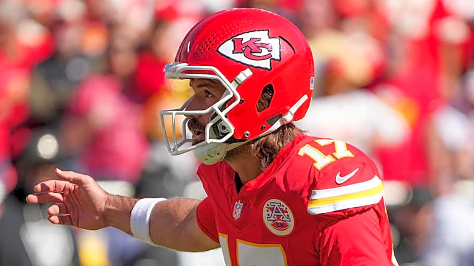 Cardinals Sign Pro Bowl Free Agent Quarterback