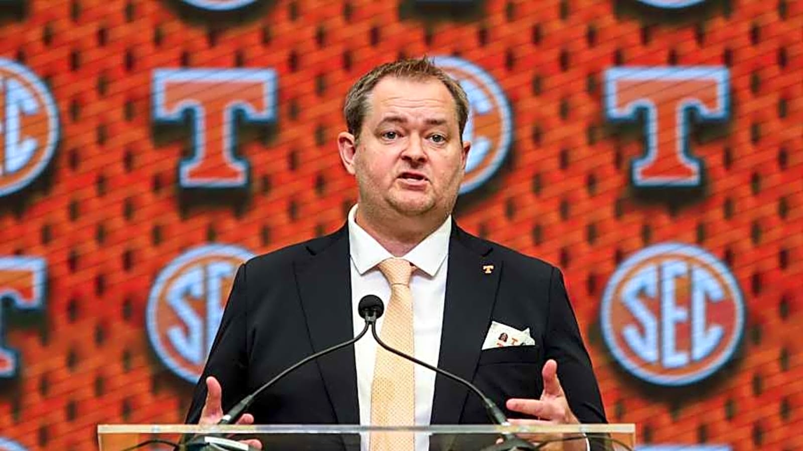 Head Coach Josh Heupel Gives An Update On WR Amari Jefferson