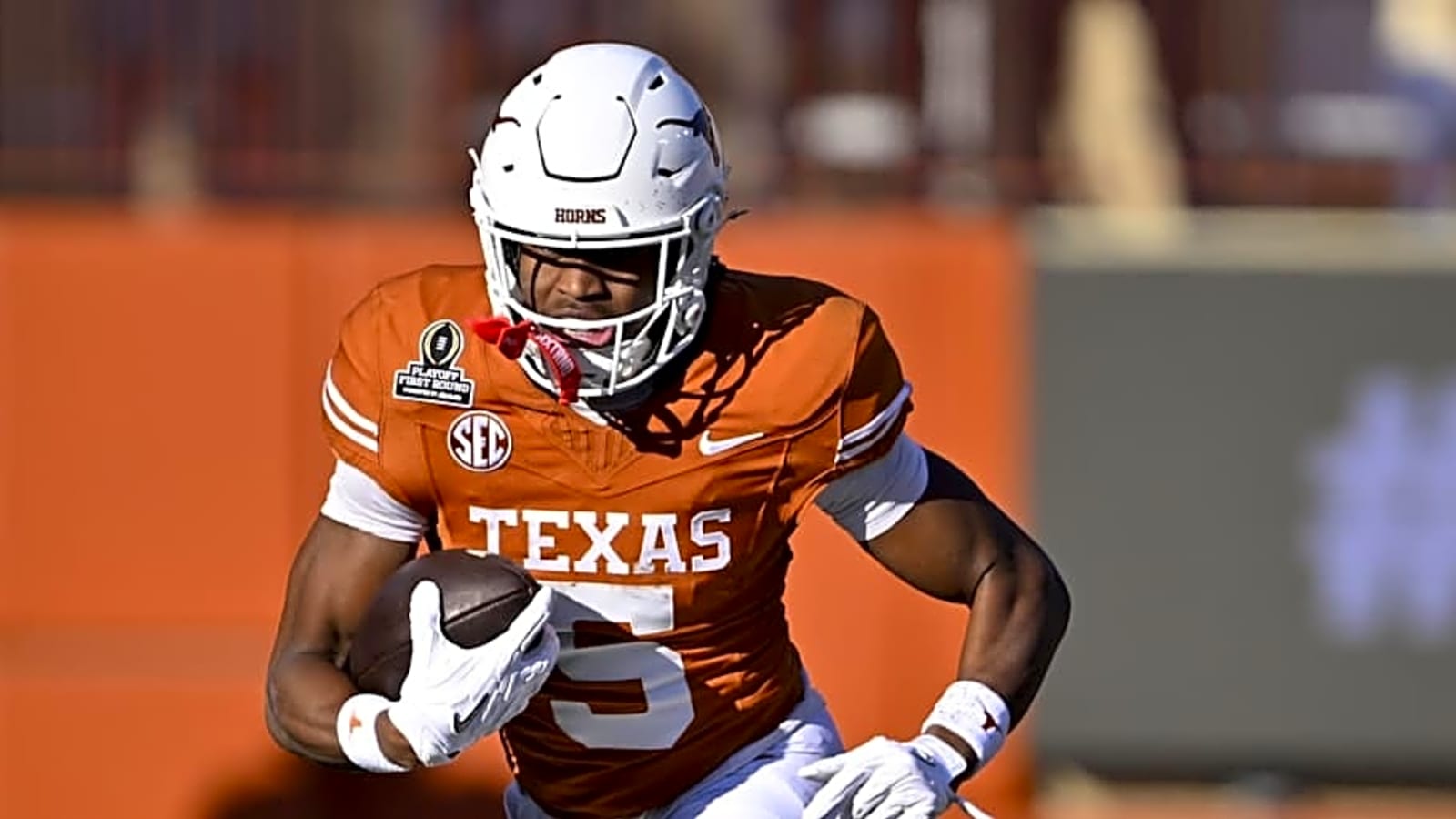 Report: Texas Longhorns WR Dominates Fall Scrimmage