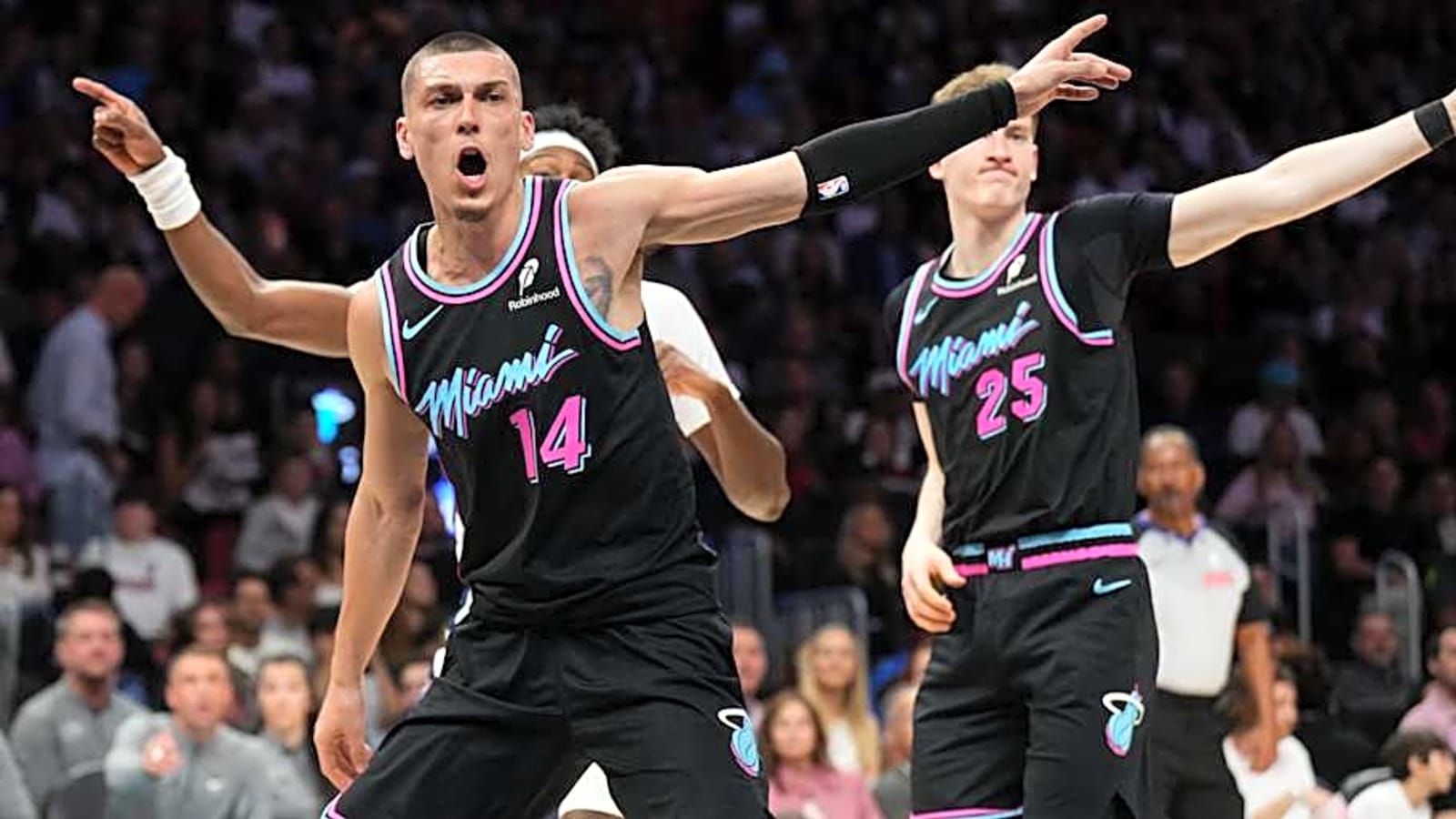 Andrew Wiggins, Norman Powell lead Heat past Grizzlies