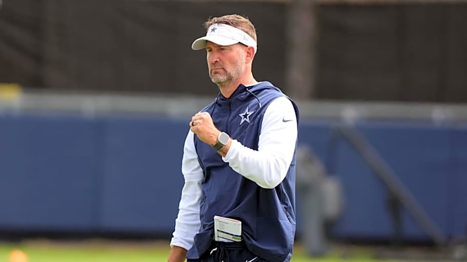 Brian Schottenheimer using lessons from coaching legends to lead Cowboys