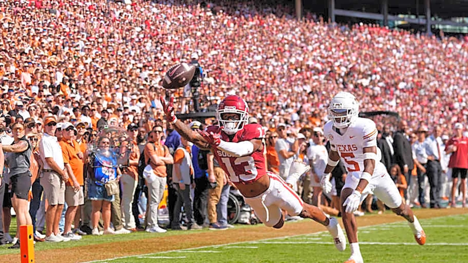 Preview: Texas Longhorns Take on Oklahoma In The Red River Rivalry