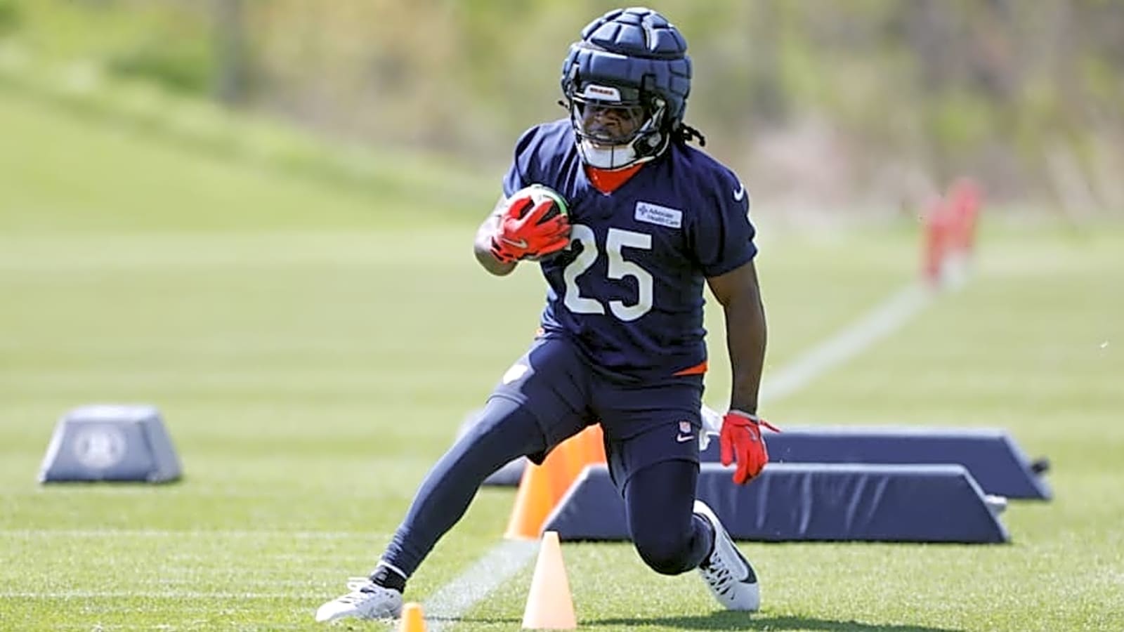 Daunting task ahead of Chicago Bears seventh-rounder Kyle Monangai