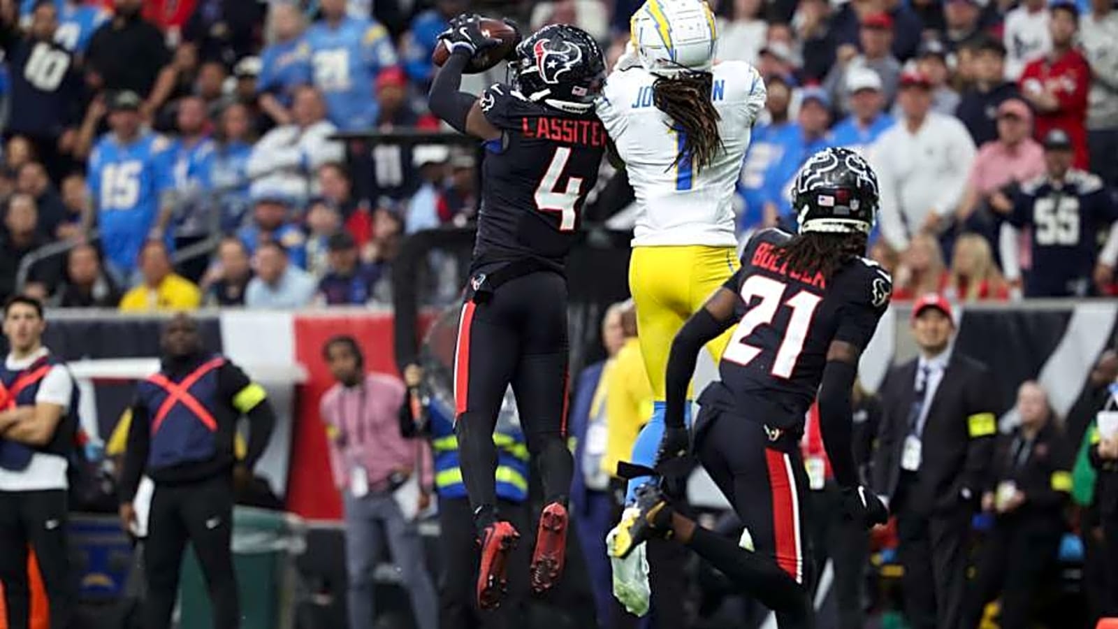Houston Texans WR Drops Bold Claim About Team&#39;s Defense