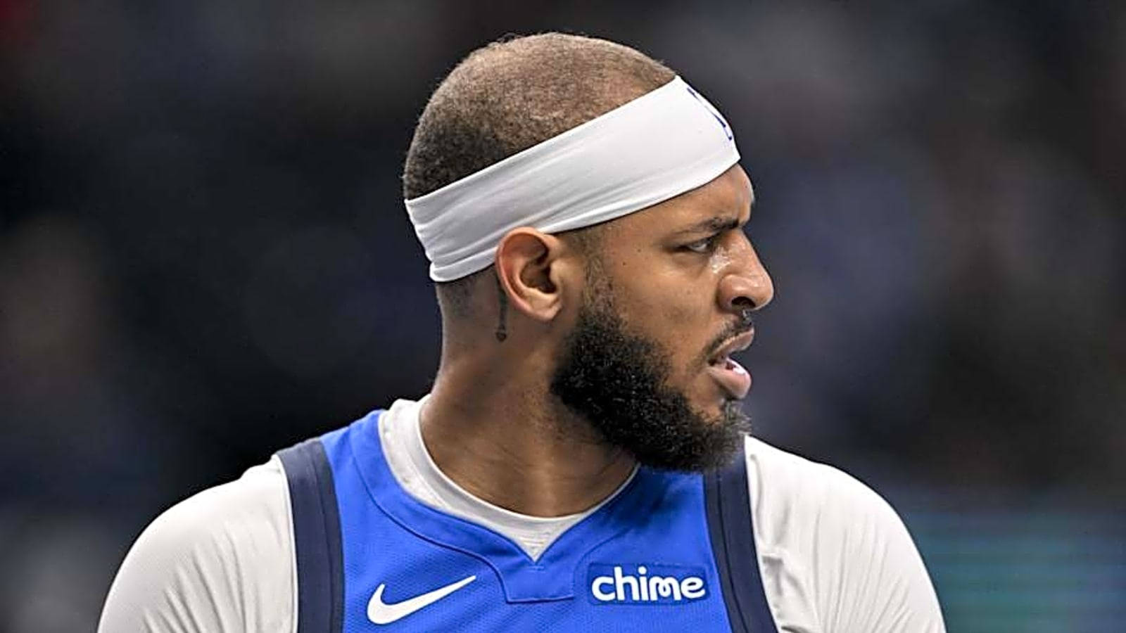 Why Mavericks need $68 million center to perform