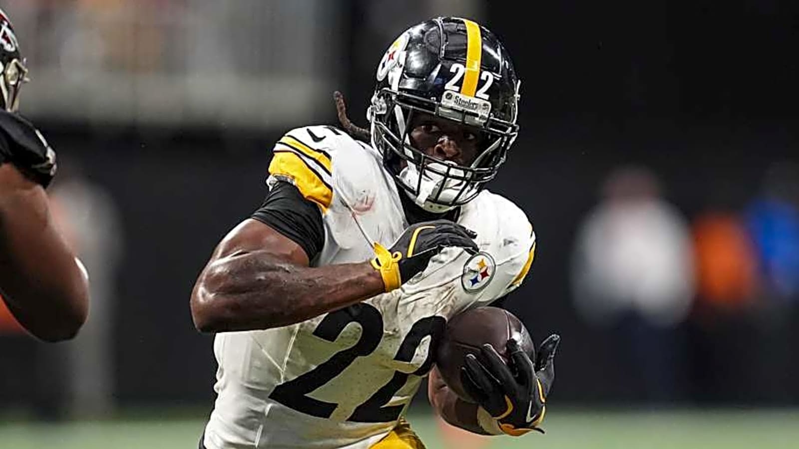 Former Steelers RB Deserves Another Chance