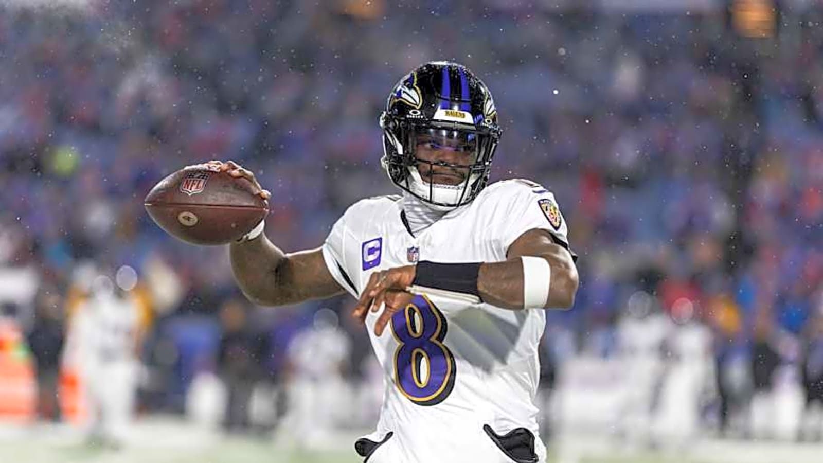 Former NFL QB finds tired excuse to criticize Lamar Jackson…again