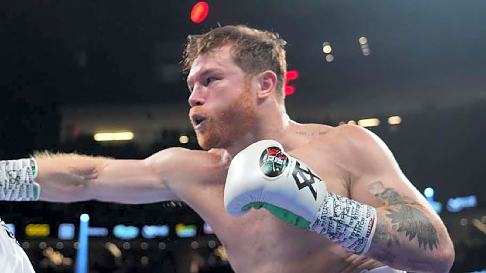 Jaron Ennis’ Father Says ‘Smart’ Terence Crawford Will Frustrate Canelo Alvarez
