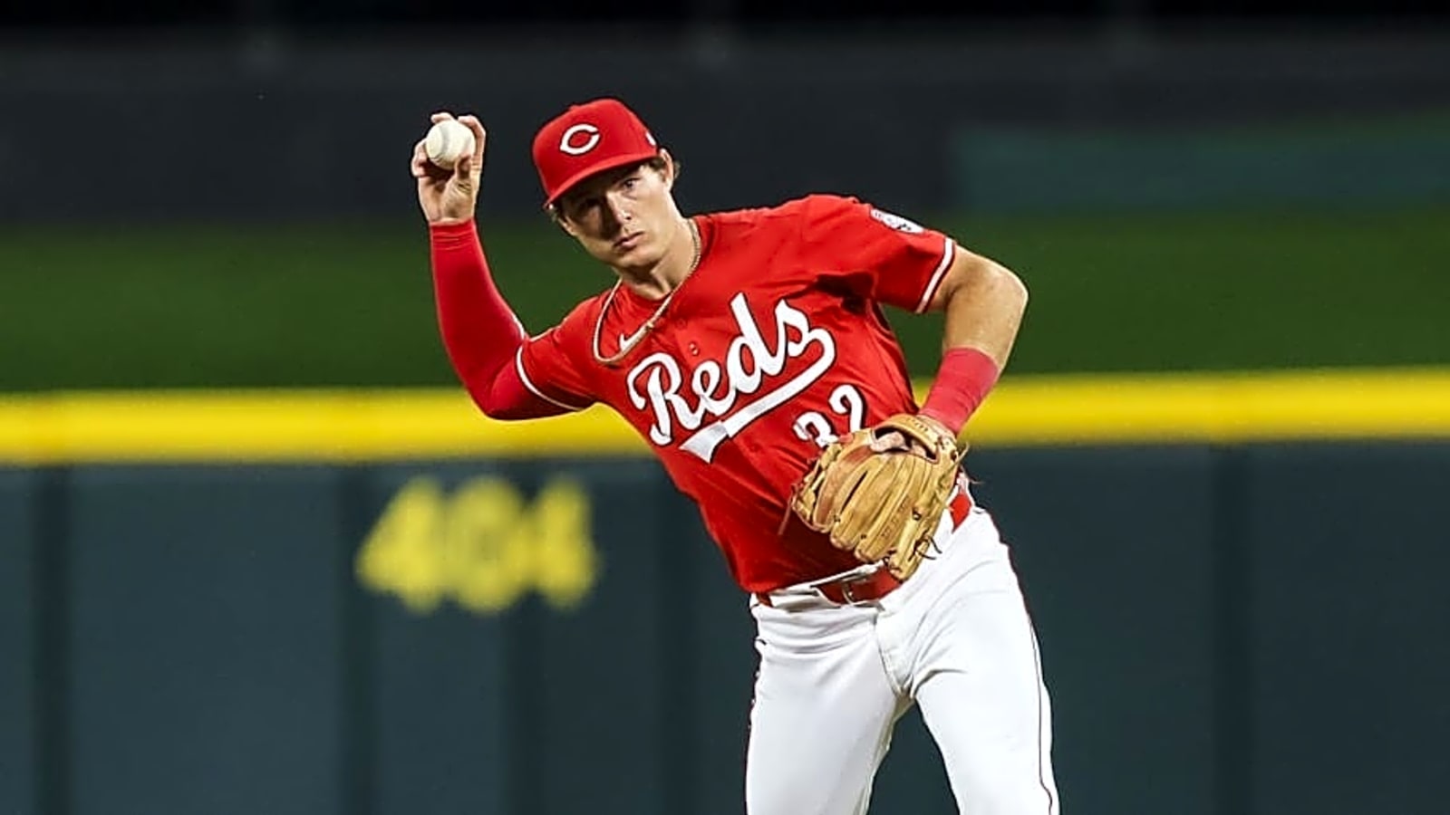 Watch: Reds Outfielder Tyler Callihan Suffers Scary Injury After Attempting Diving Catch