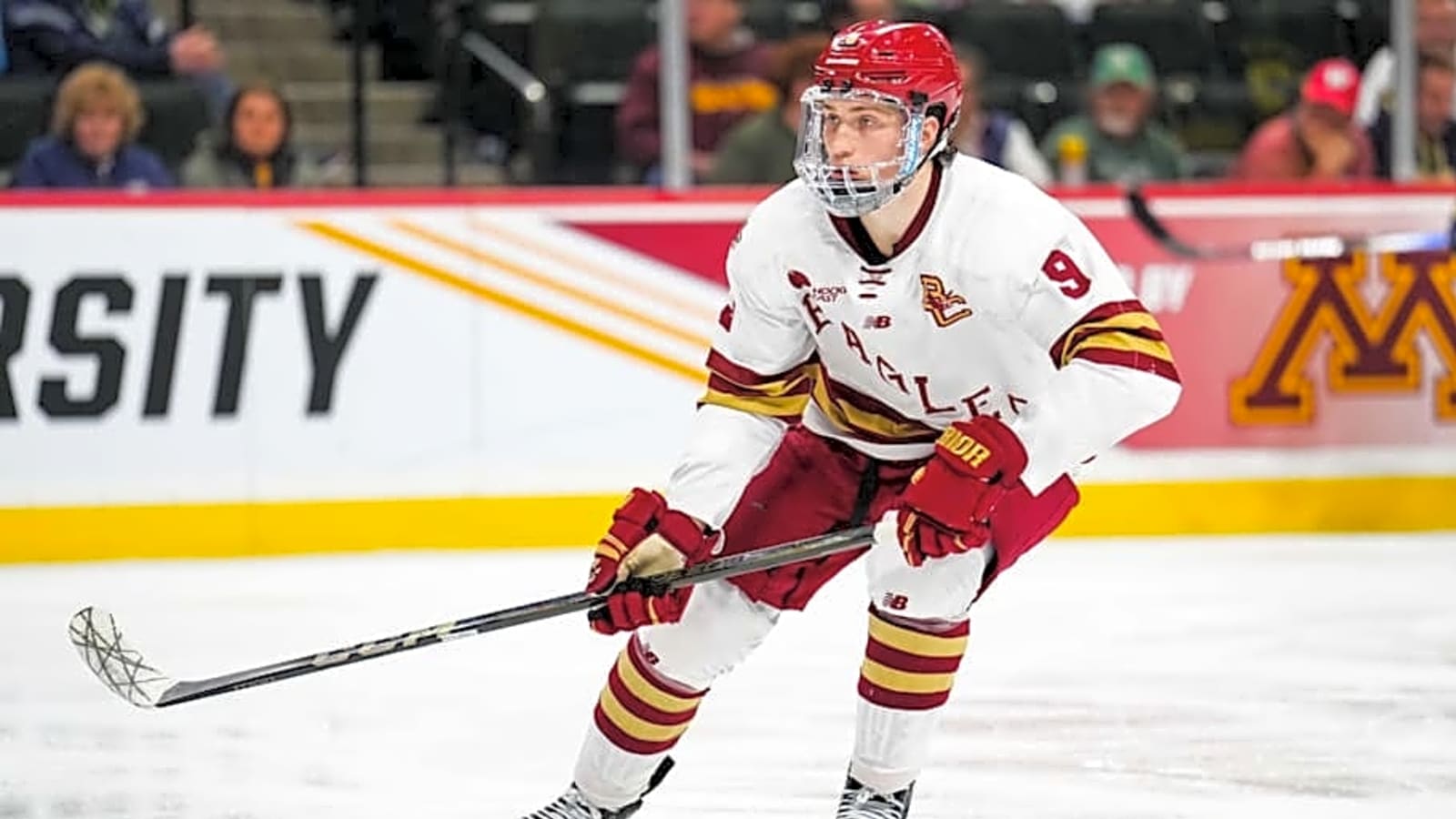 Former Boston College Men&#39;s Hockey Forward Ryan Leonard Falls Short of Hobey Baker Award