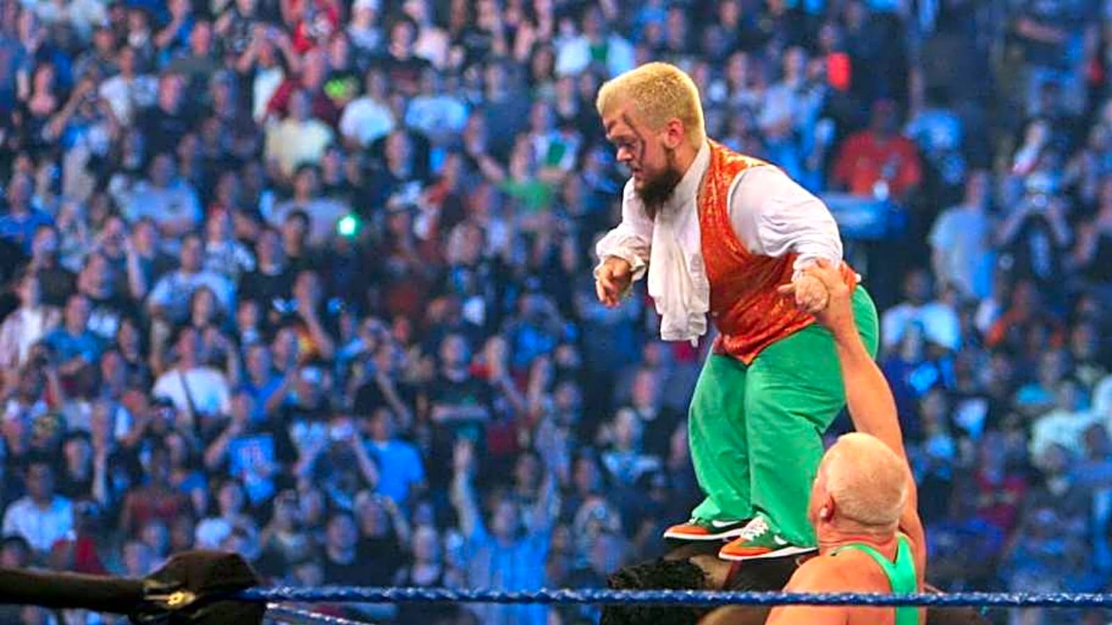10 Shortest WWE Wrestlers Of All Time