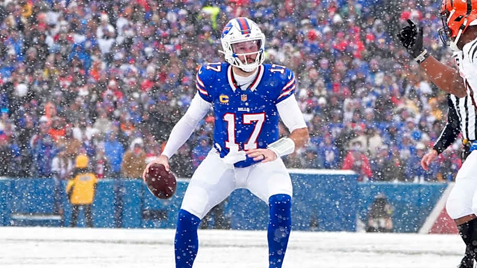 Josh Allen puts superhero cape on for MVP-worthy TD vs. Bengals