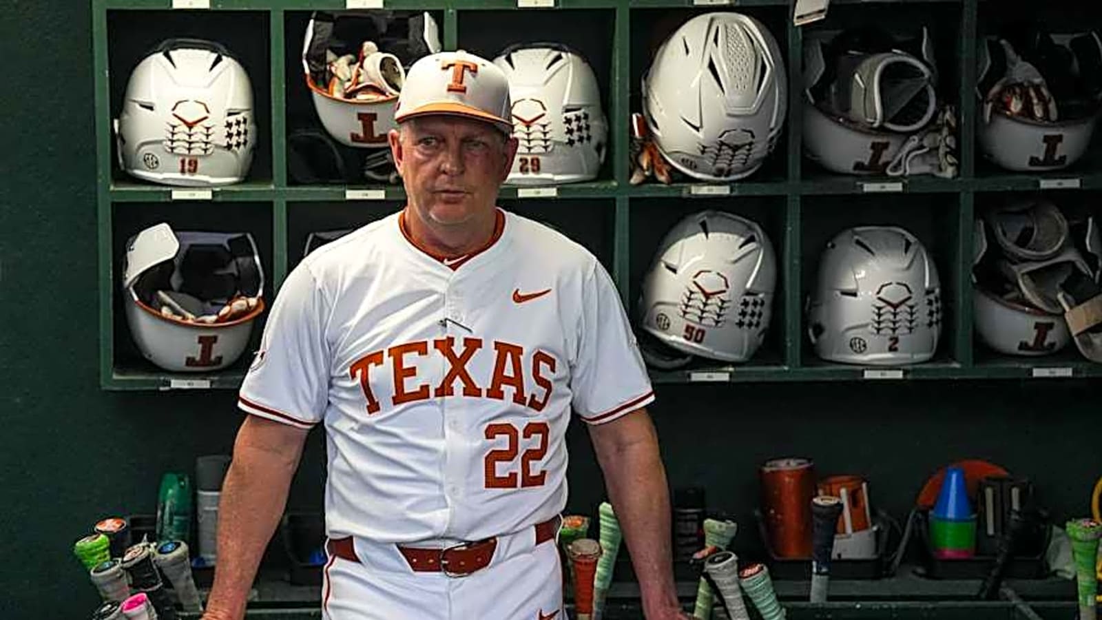 Texas Baseball Trio Receives Preseason Honors