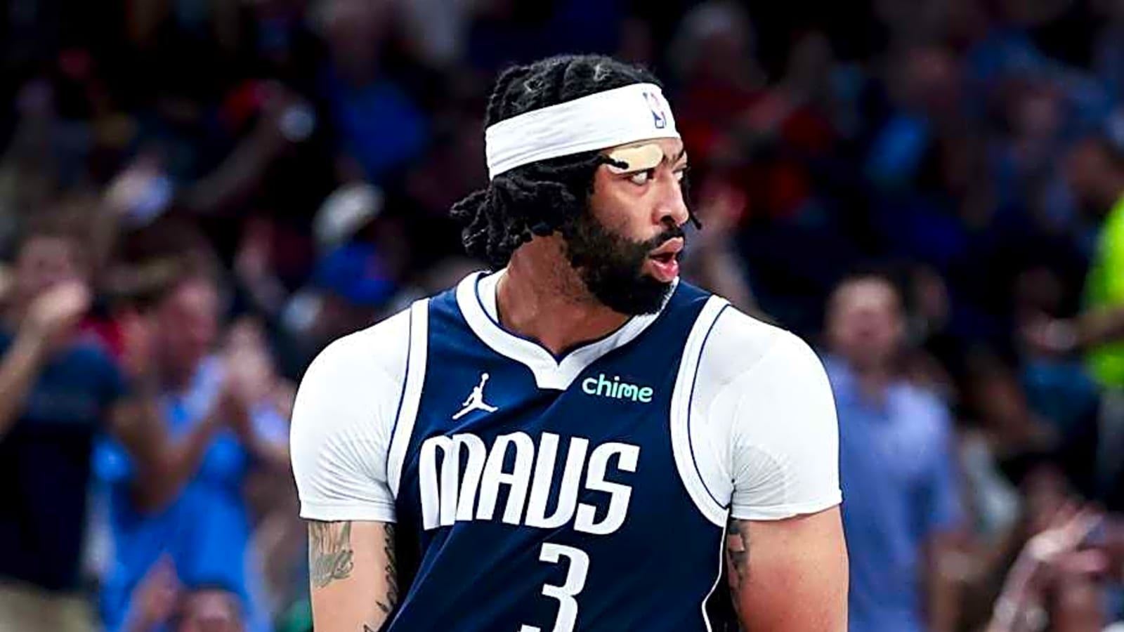 Mavericks star Anthony Davis gets wild injury update