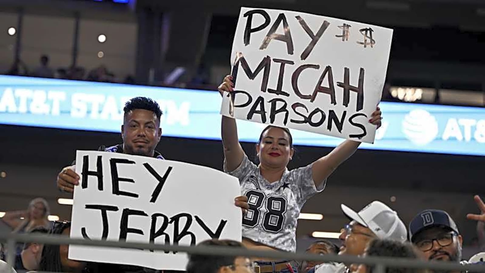 NFL insider shares same sentiment Cowboys fans have over Micah Parsons drama