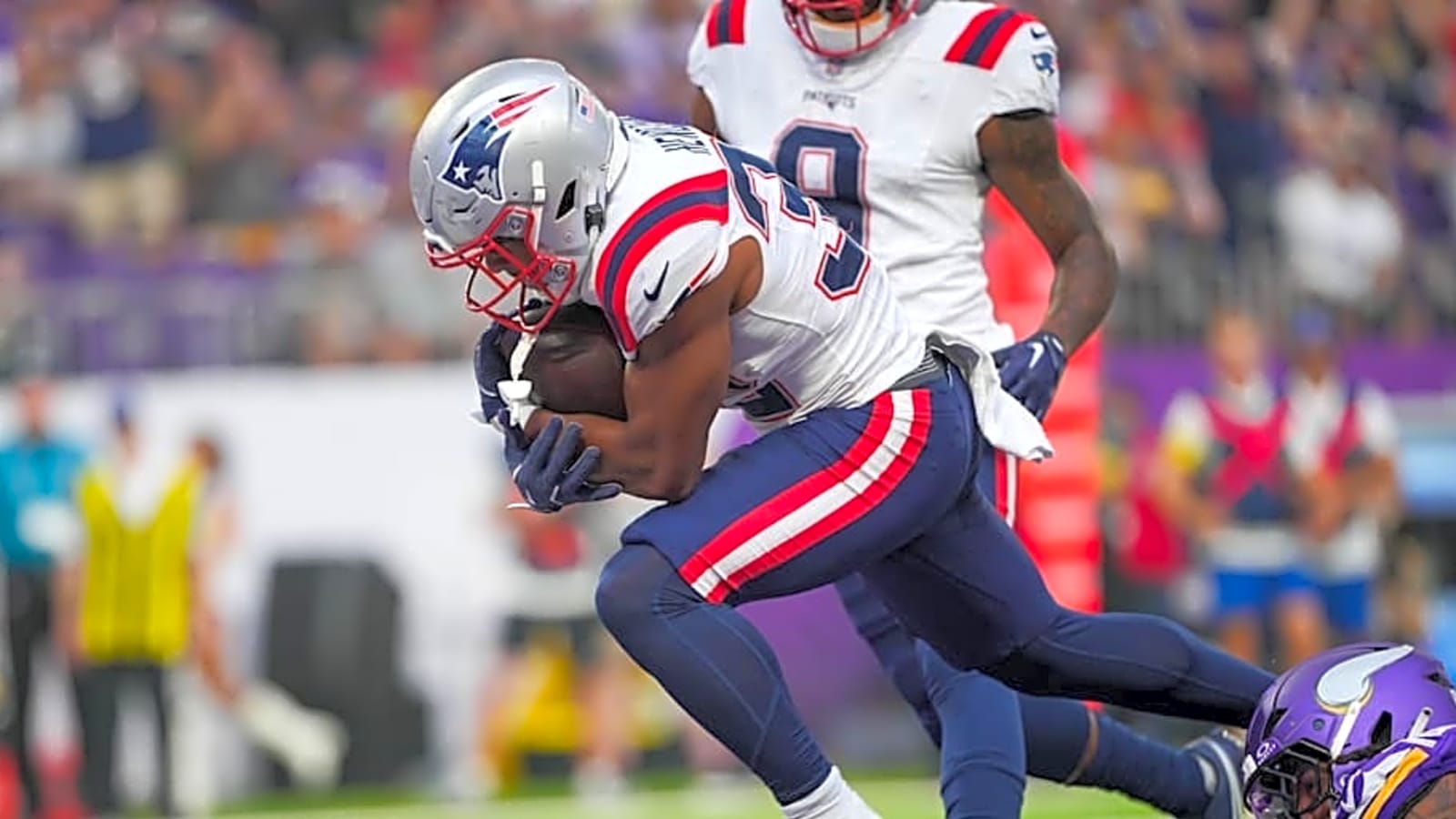 Patriots Explosive Rookie RB Giving Offense Hope