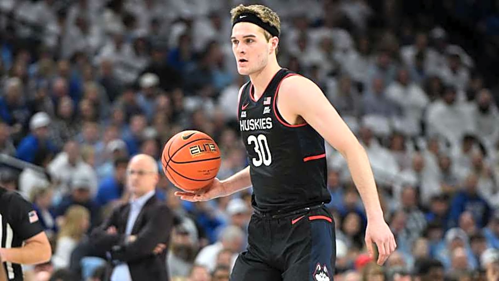 NBA Team Projected to Pair Former UConn Stars Liam McNeeley, Donovan Clingan