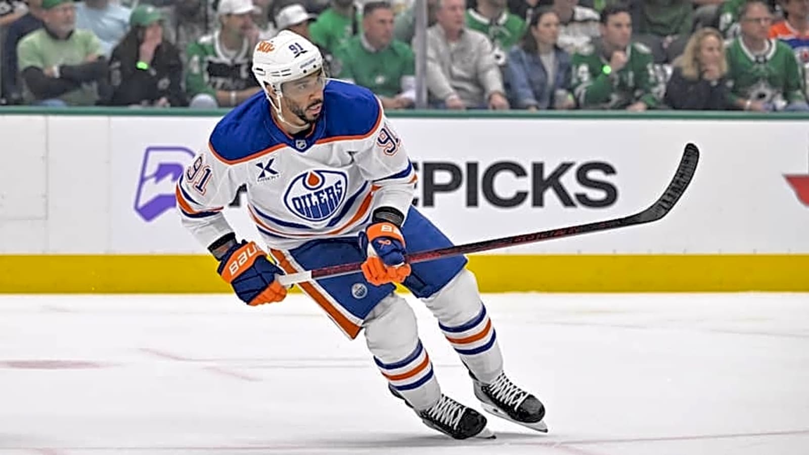 Canucks Add Veteran Forward From Oilers