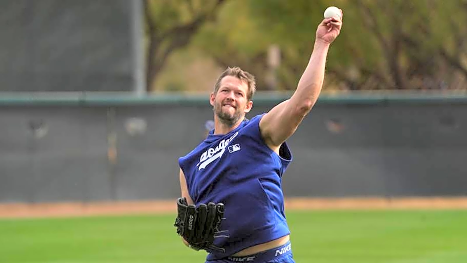 Dodgers&#39; Clayton Kershaw May Be Closer to Returning Than Expected