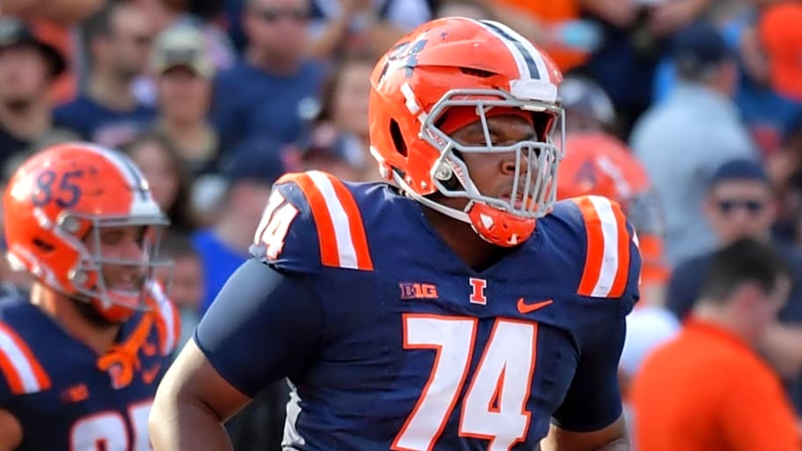 Illinois Offensive Tackle J.C. Davis Named to Outland Trophy Watch List