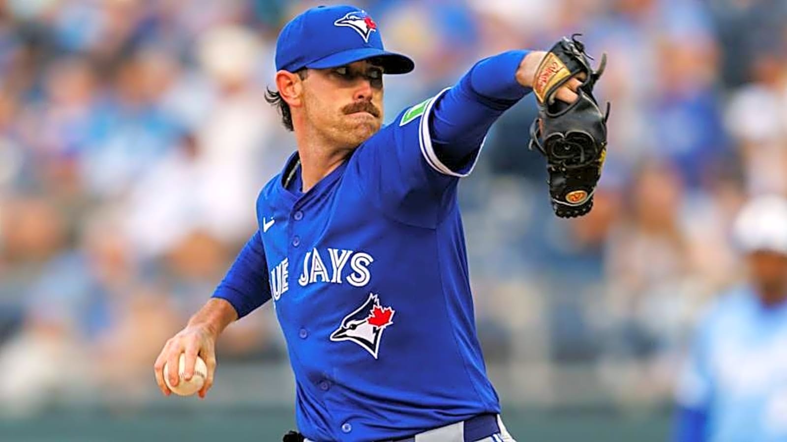 Blue Jays Starter Shane Bieber Gets High Praise From Yankees Manager Aaron Boone