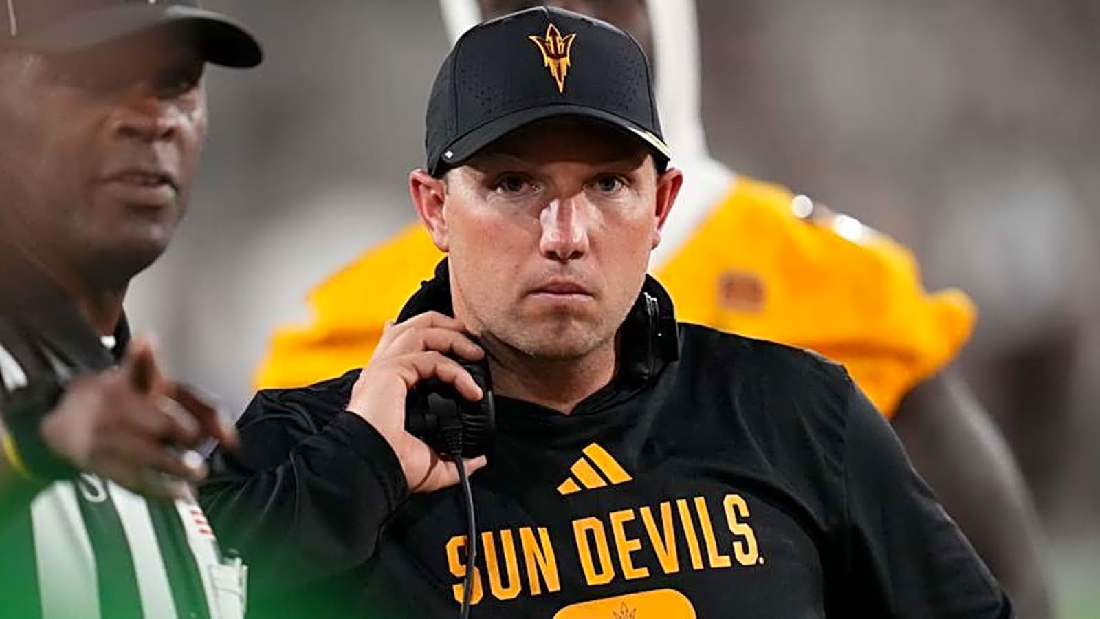 Kenny Dillingham confronted by Mississippi State fan over Starkville comments